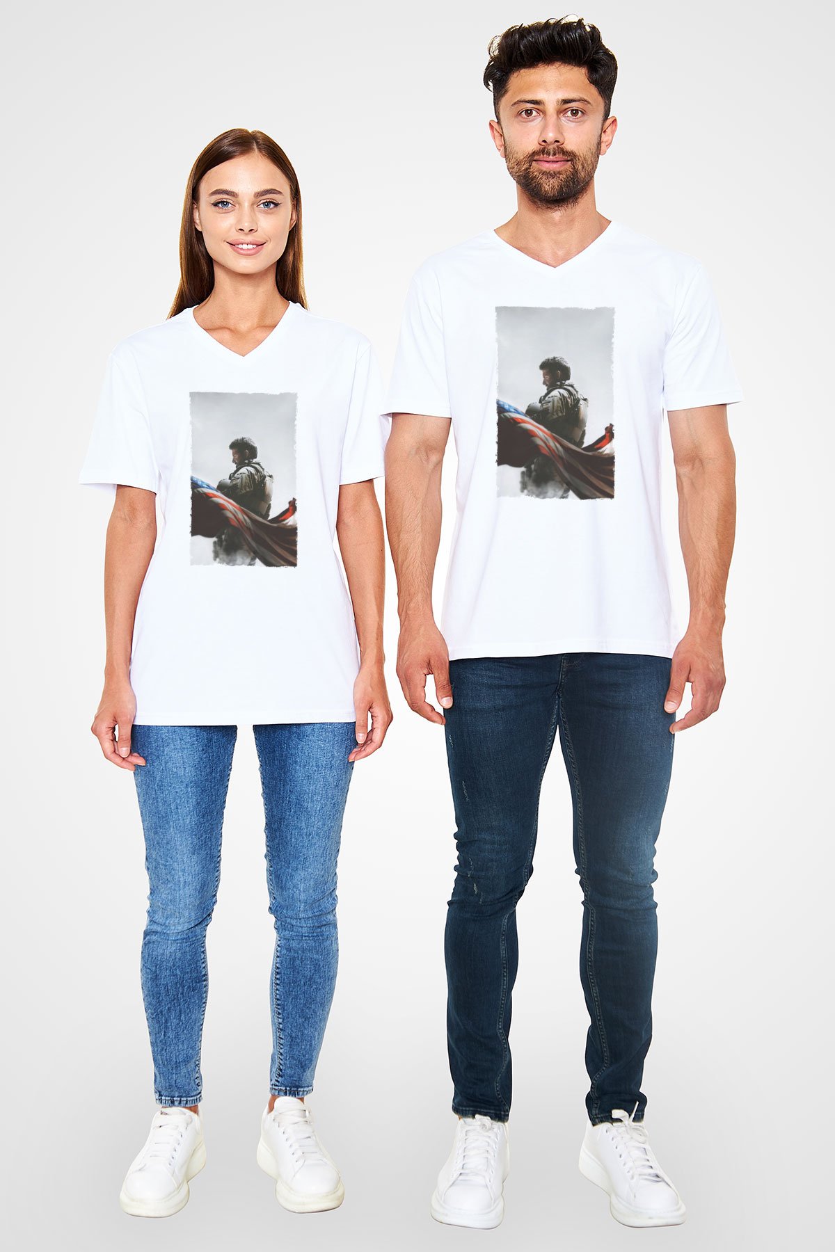 Unisex Keskin Nişancı - American Sniper Baskılı Beyaz V Yaka Tshirt