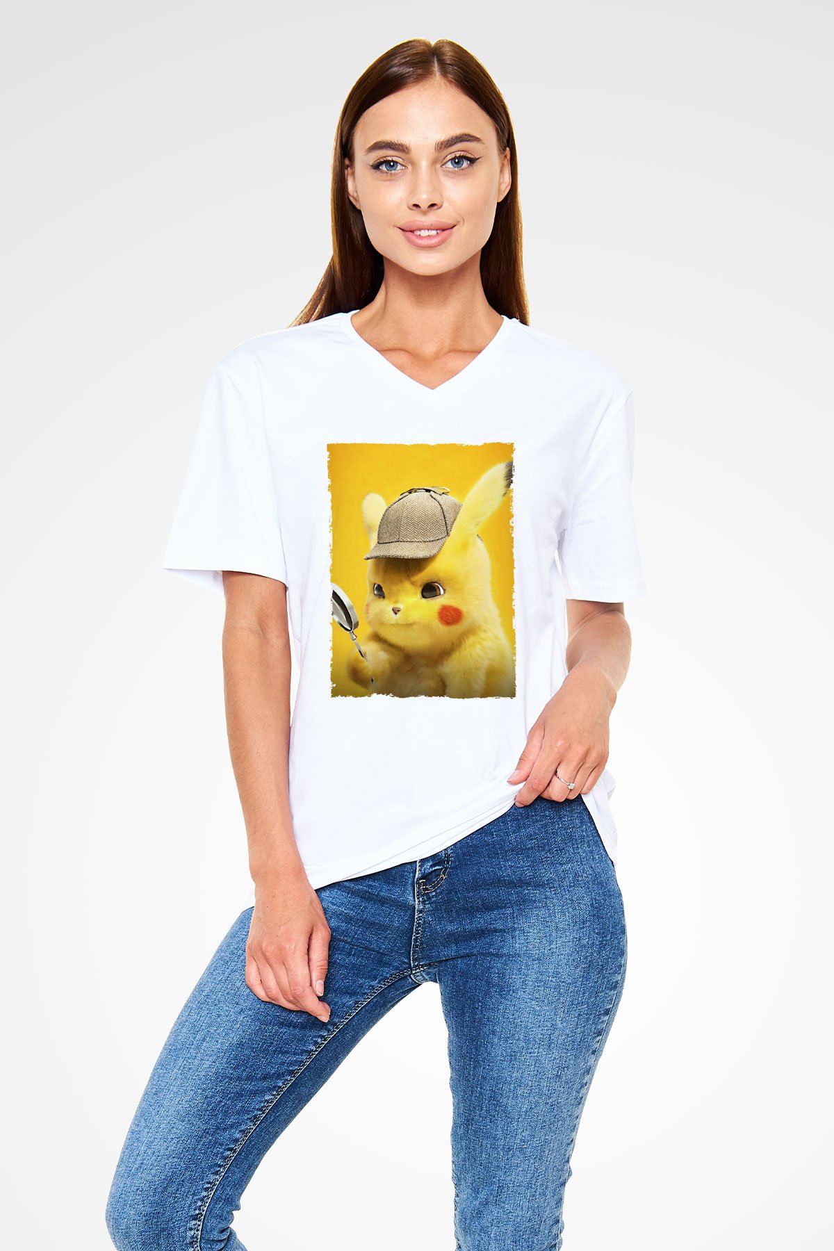 Unisex Pokémon Dedektif Pikachu (Pokémon Detective Pikachu) Baskılı Beyaz V Yaka T-shirt