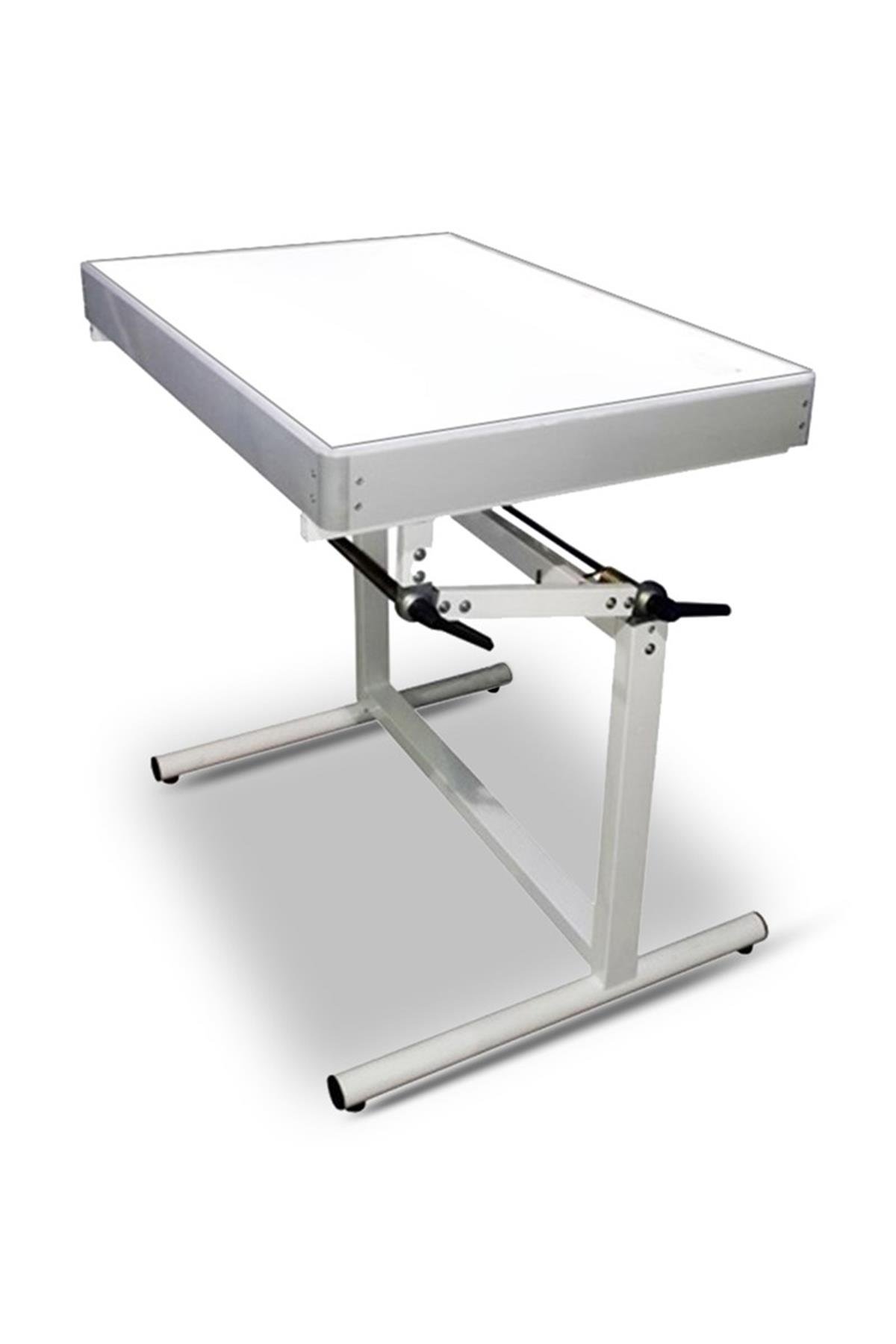 DRAWING TABLE LIGHTENED