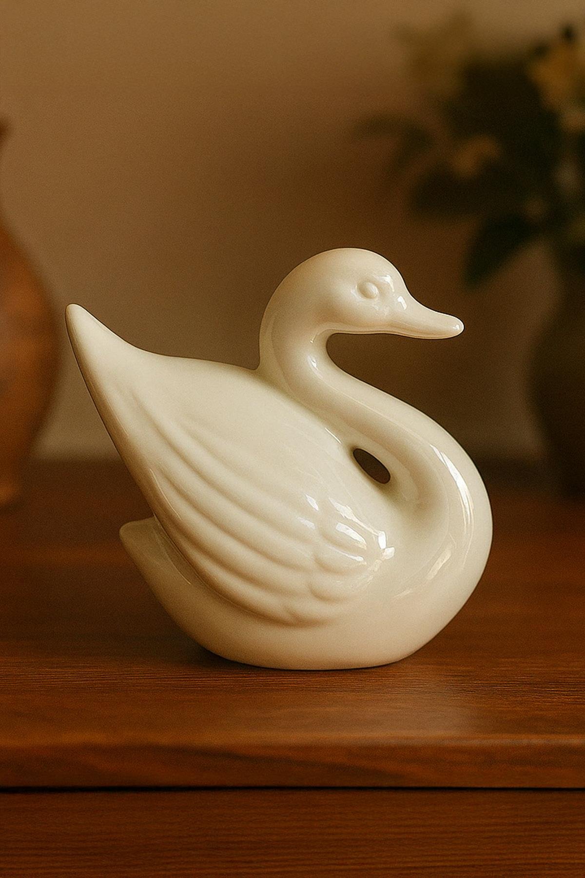 Swan Ceramic Bisque