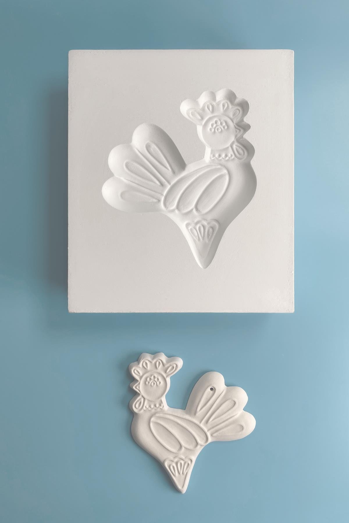 Plaster Mold Chicken Plaque