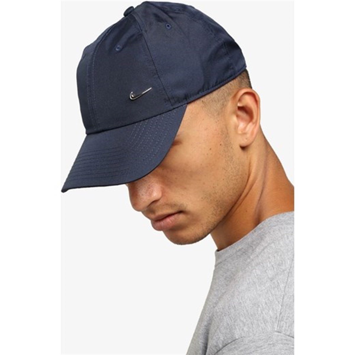  Nike Metal Swoosh Unisex Ayarlanabilir Şapka 943092-451V1