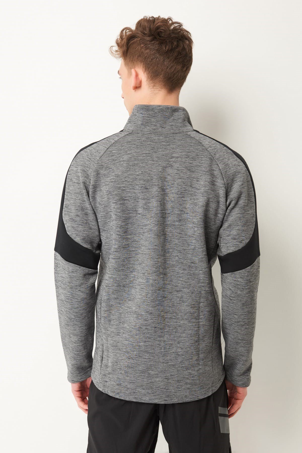 Puma Active Evostripe Erkek Sweatshirt 851721-03