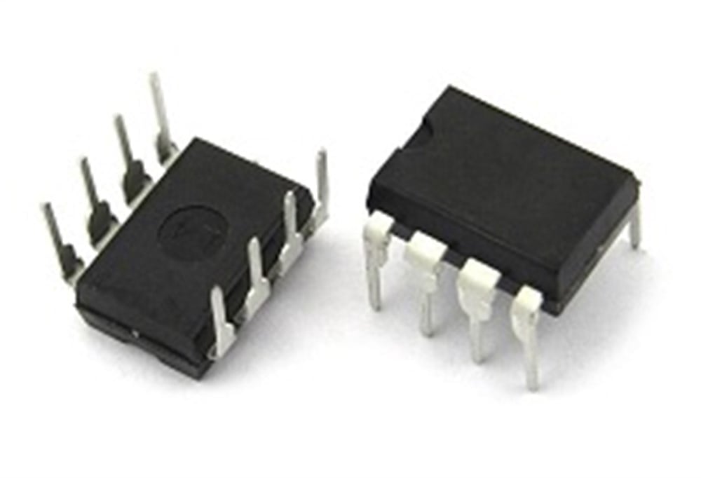 UA741CP / LM741 OpAmp 1 Devre 8-DIP