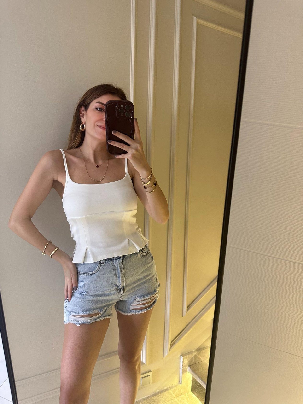 Askılı BluzBeyaz Eteği Pileli Askılı Bluz