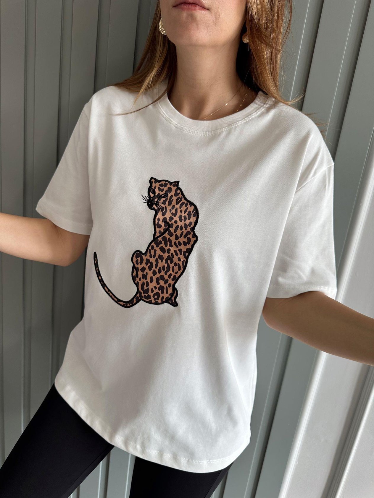 Beyaz Leopar Baskılı Tshirt