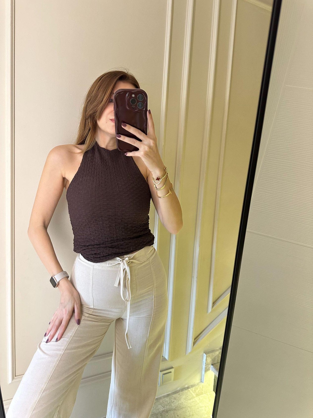Sıfır Kol BluzKahve Sırt Ayarlı Gofre Bluz
