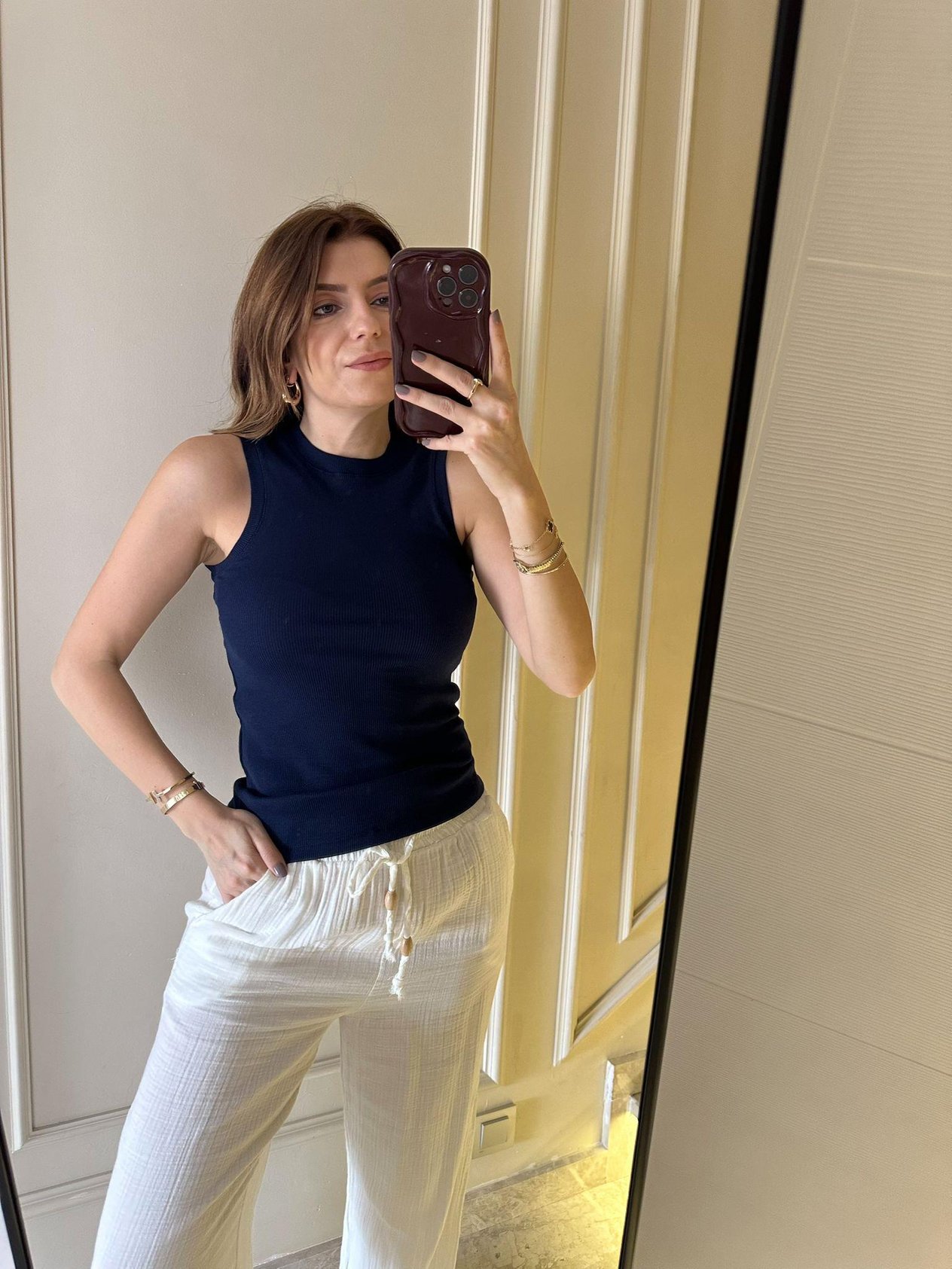 Halter Yaka BluzLacivert Yüzücü Biyeli Halter Yaka Bluz