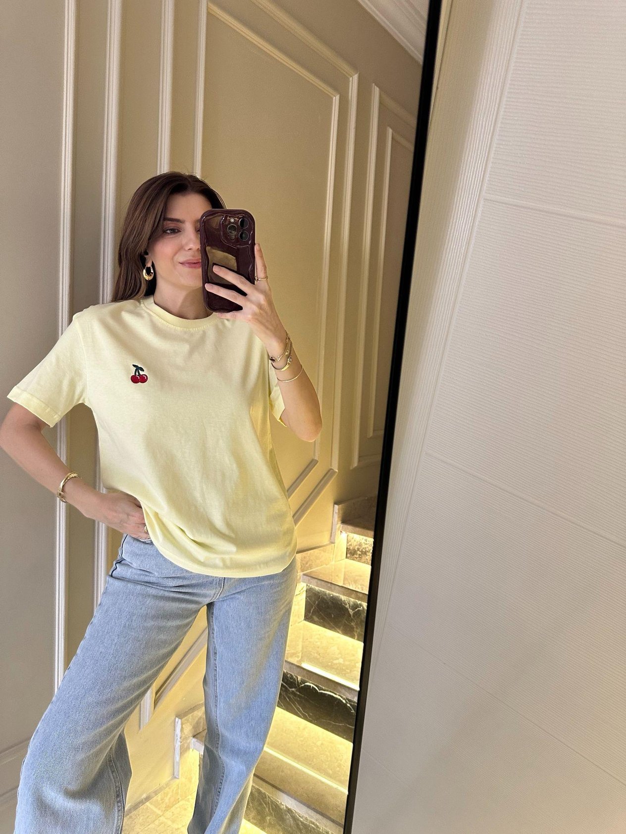 Bisiklet Yaka TişörtSarı Kiraz Baskılı Tişört