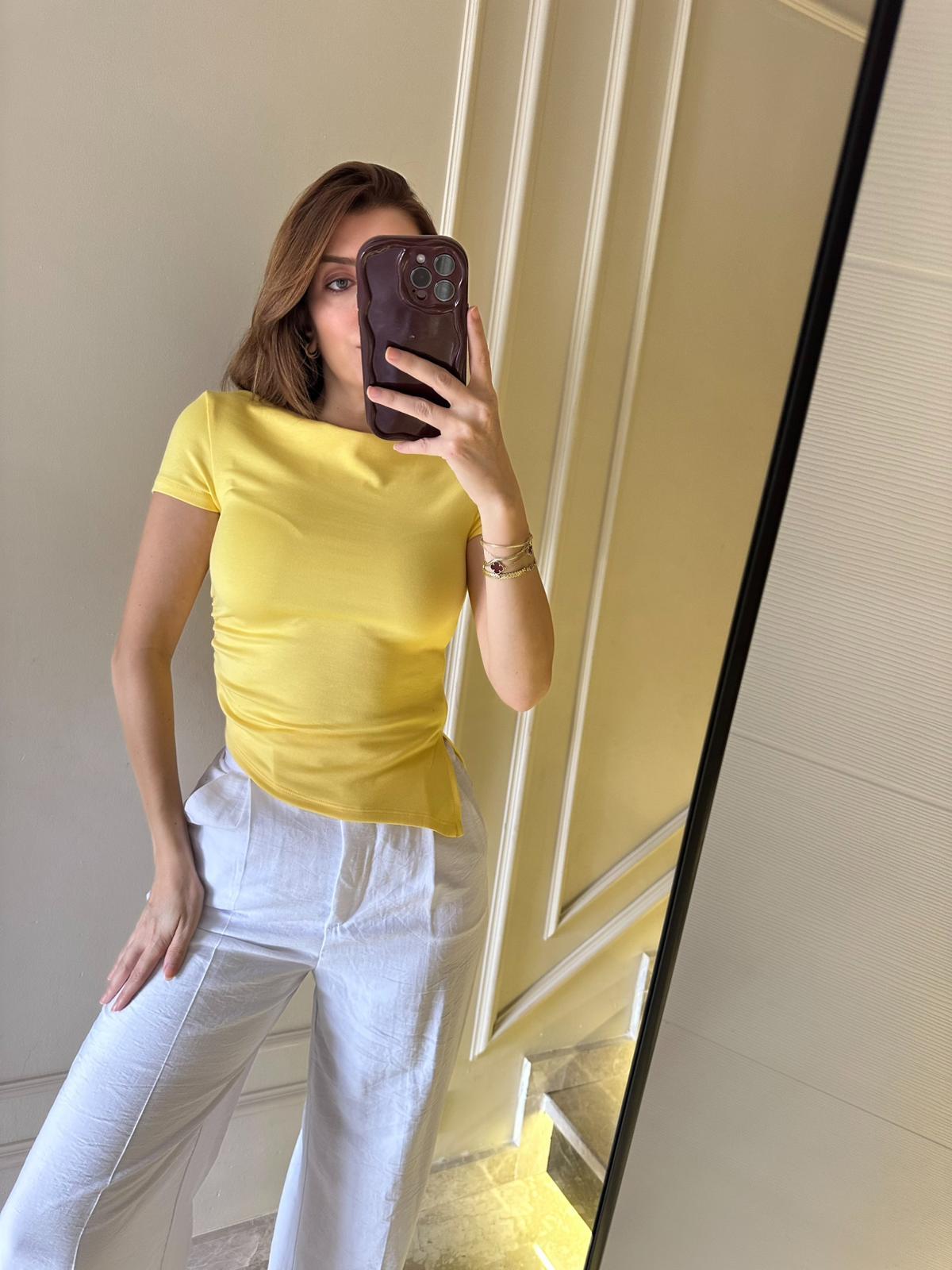Kısa Kollu BluzSarı Modal Kumaş Asimetrik Bluz