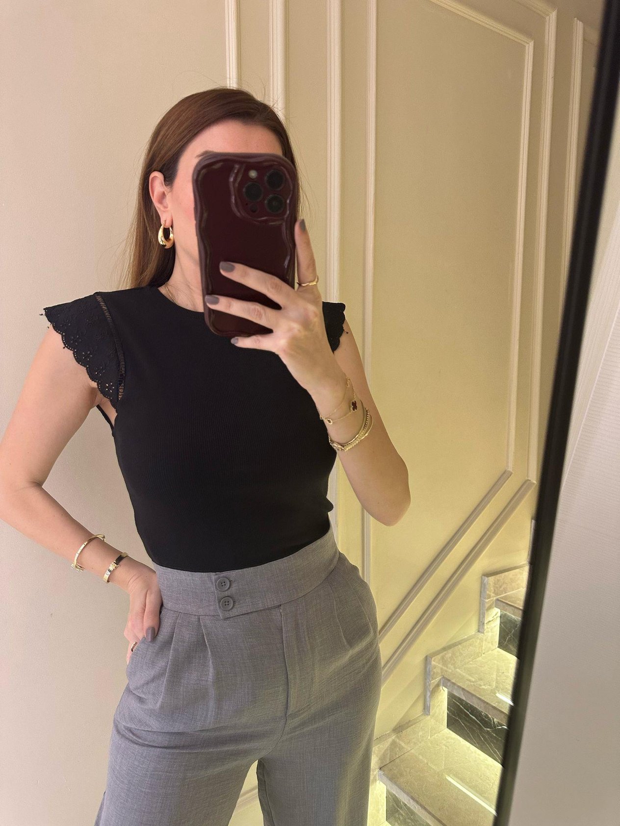 Siyah Güpür Detay Bluz