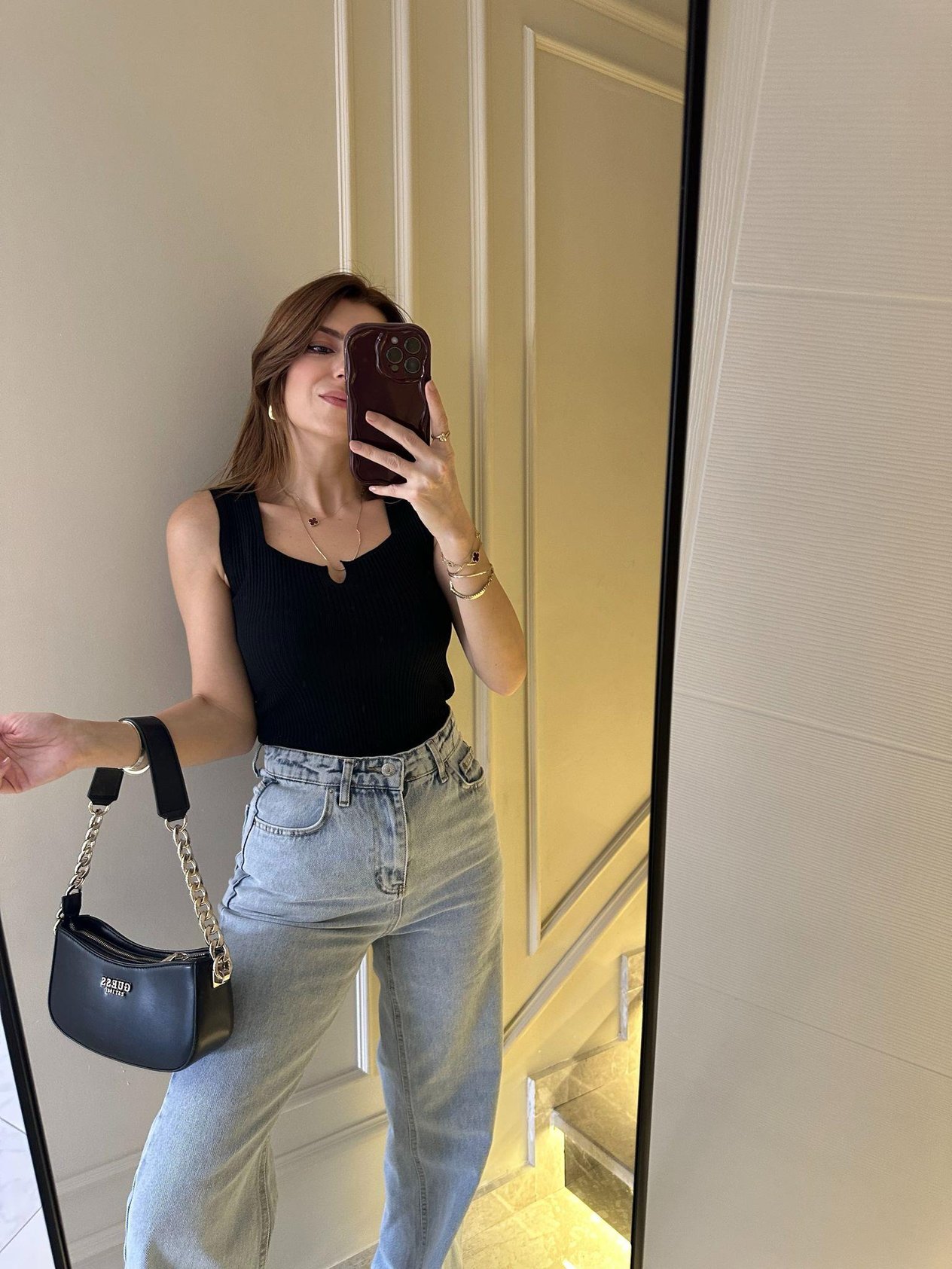Siyah V Detay Kolsuz Triko Bluz