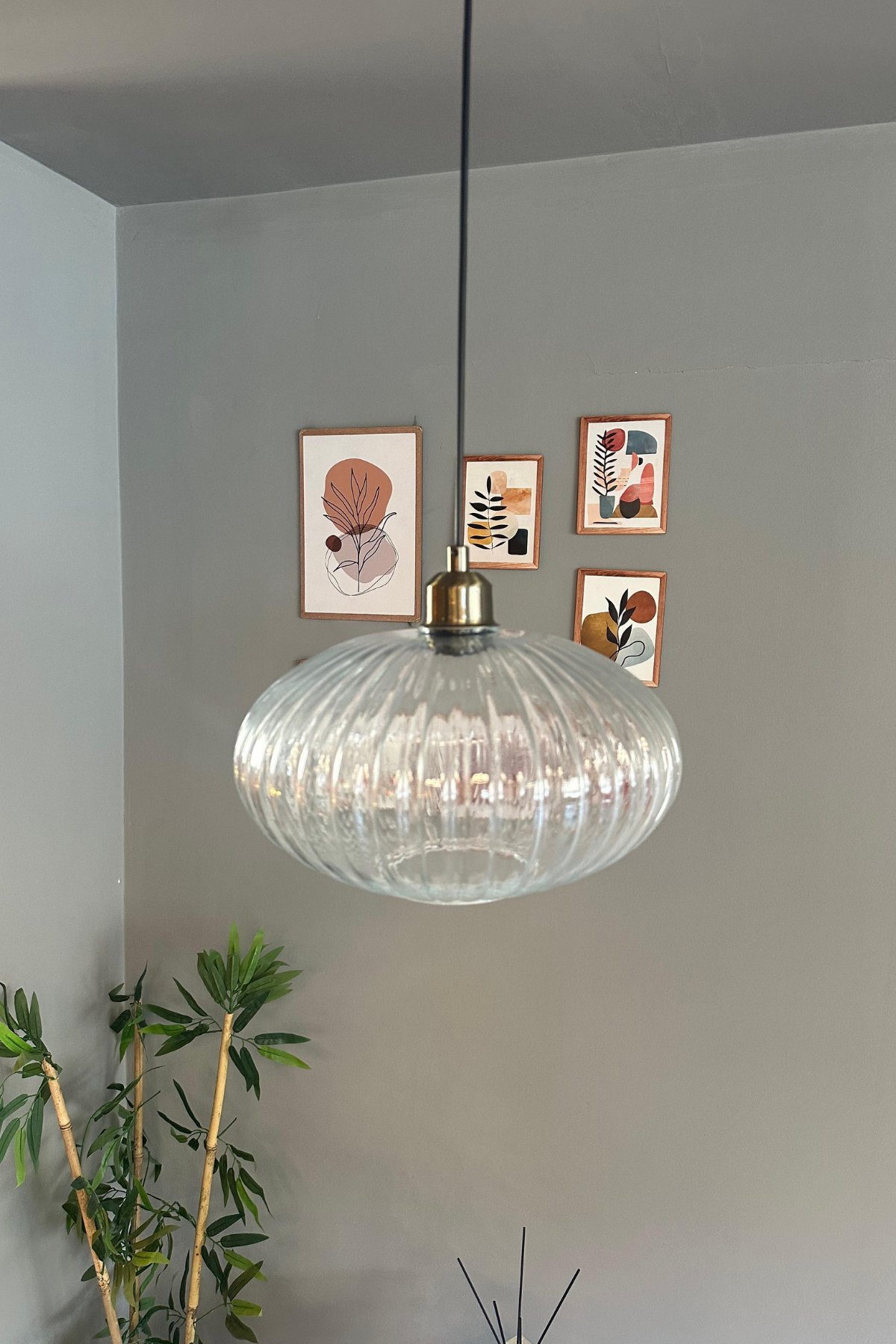 Elegant Şeffaf Cam Tekli Avize Yarım Lale Başlık Sarkıt Lamba Restoran Salon Aydınlatma