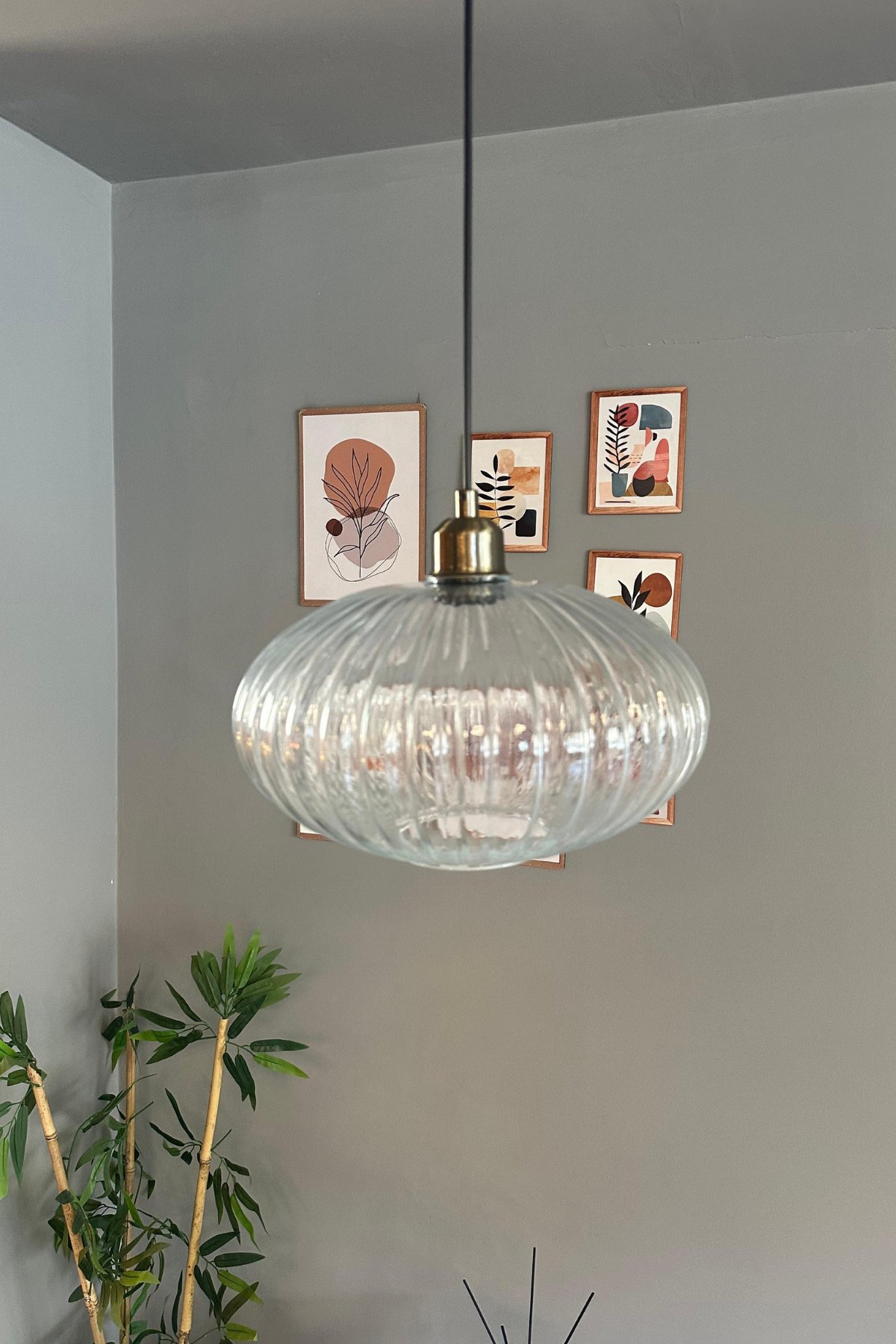 Elegant Şeffaf Cam Tekli Avize Yarım Lale Başlık Sarkıt Lamba Restoran Salon Aydınlatma