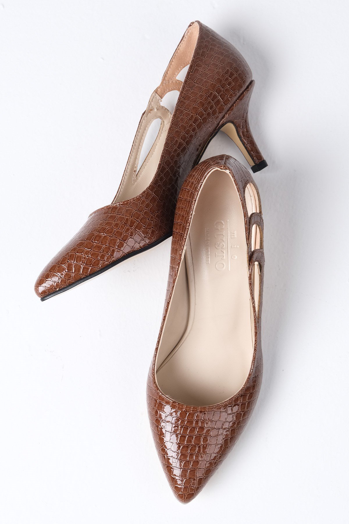 Marion Kahverengi Kısa Topuklu Ayakkabı-Low Heels-Mio Gusto-02248BRX