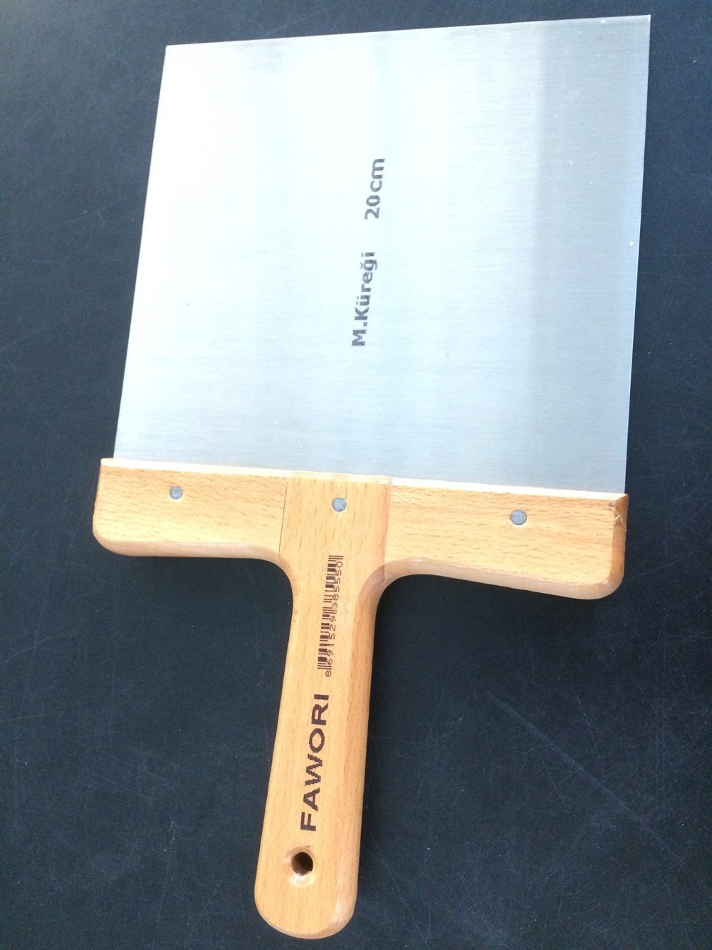 FAWORİ AHŞAP SAPLI MACUN KÜREĞİ 20 CM