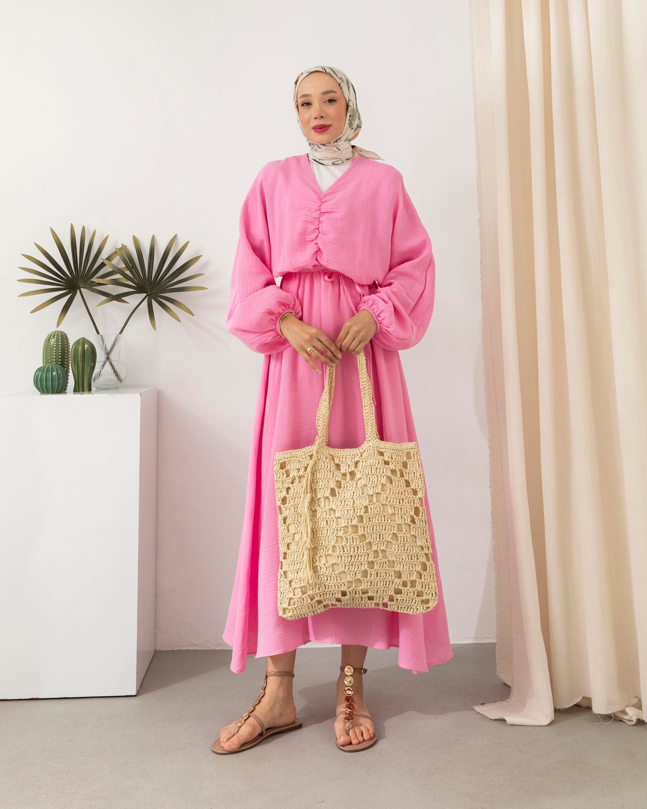 Beli Lastikli Pembe Keten Elbise