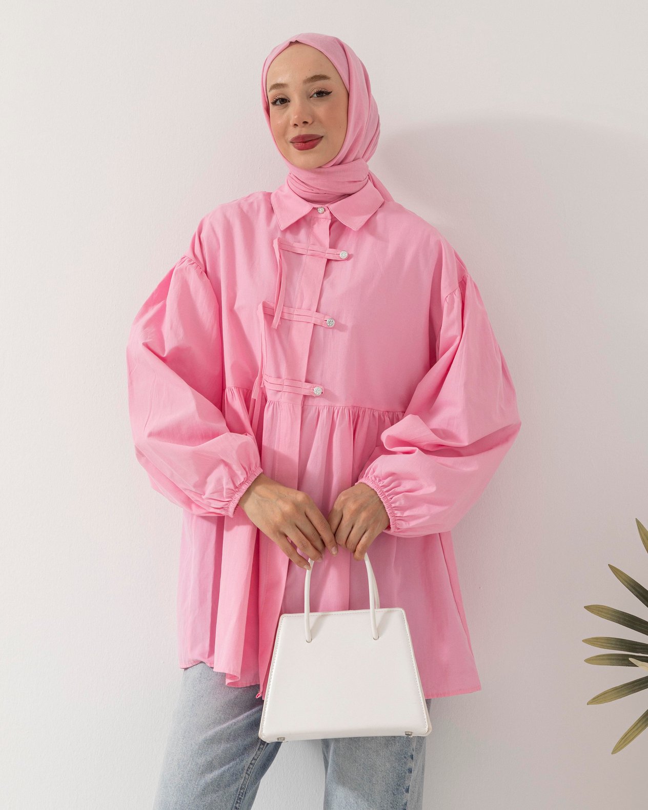 Biritli Pembe Gömlek