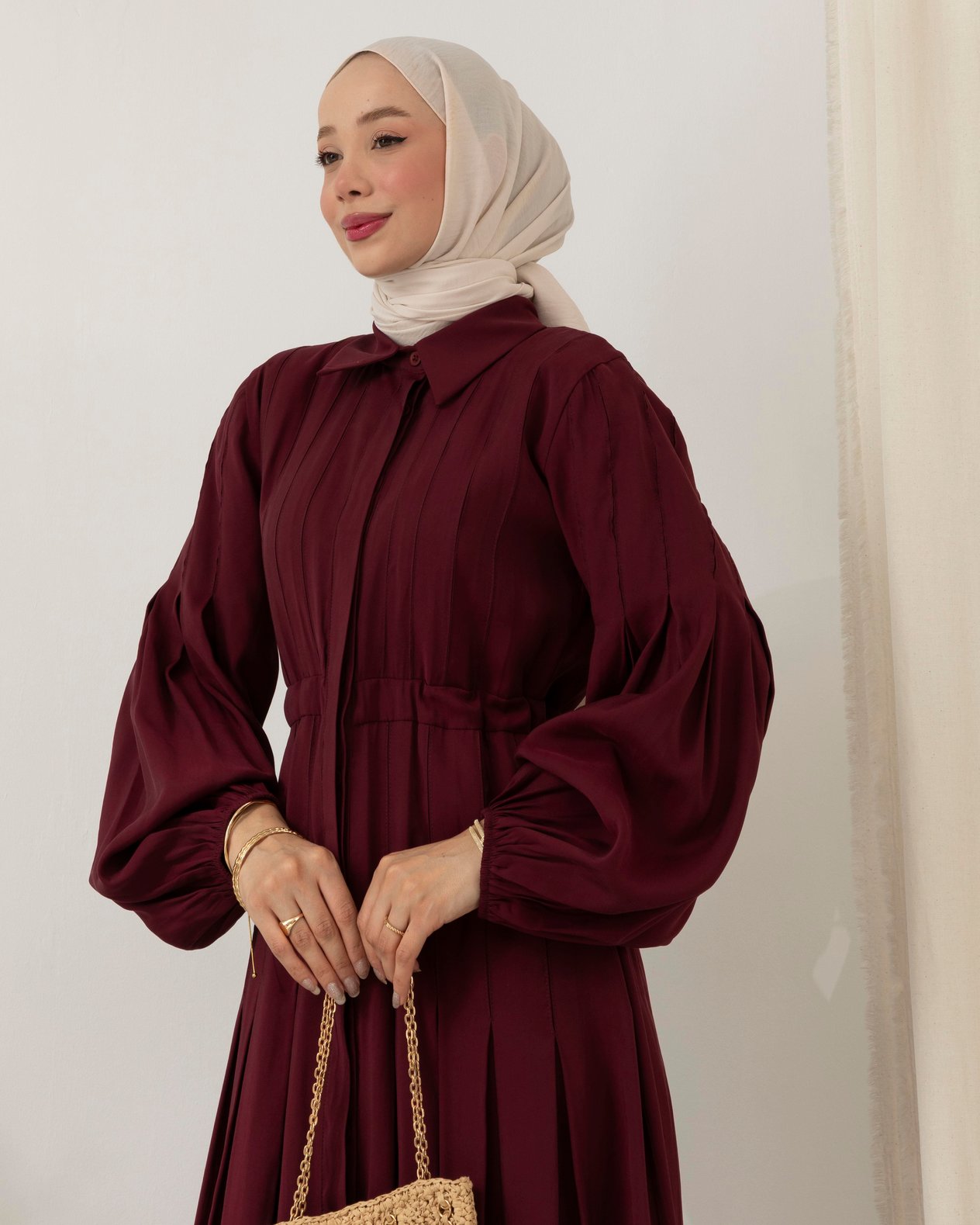 Dikiş Detaylı Bordo Elbise