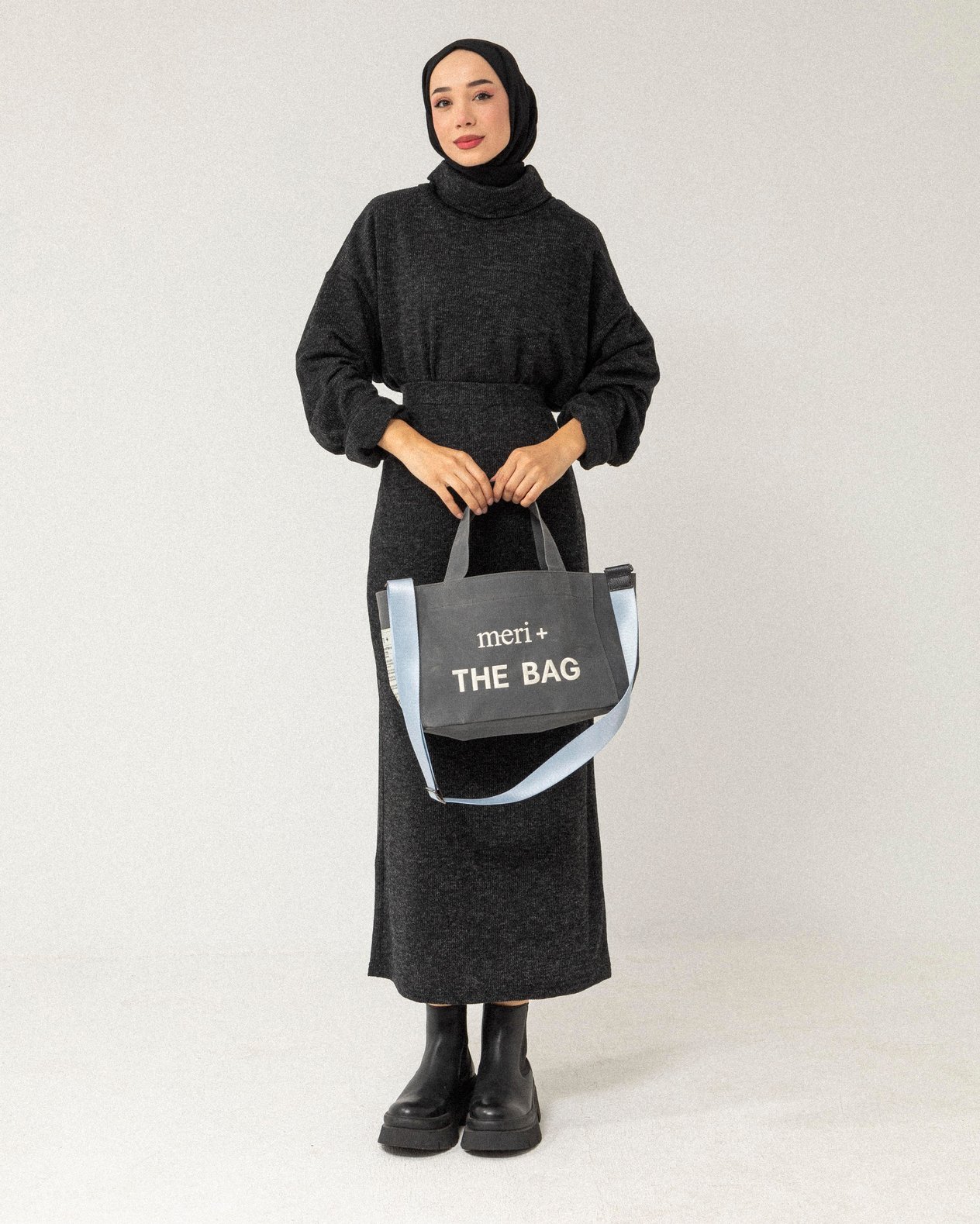 Oversize Boğazlı Siyah Triko Takım