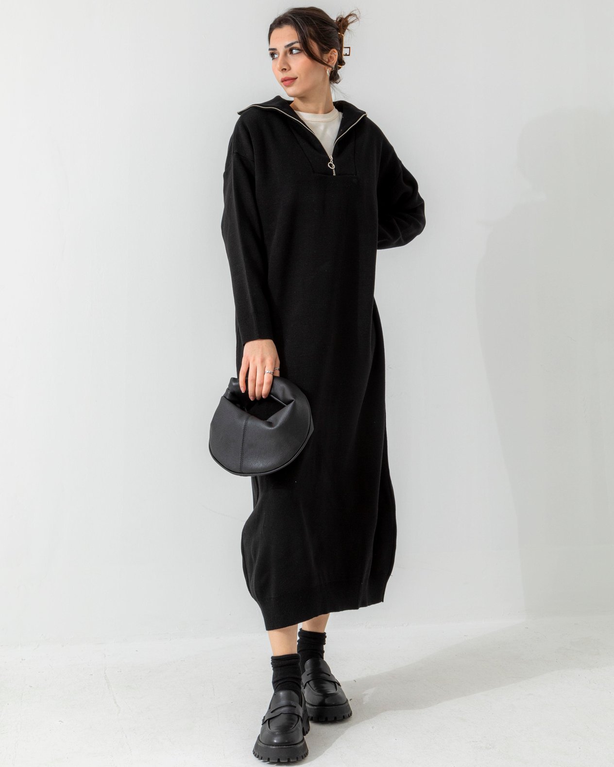 Oversize Fermuar Detaylı Siyah Triko Elbise