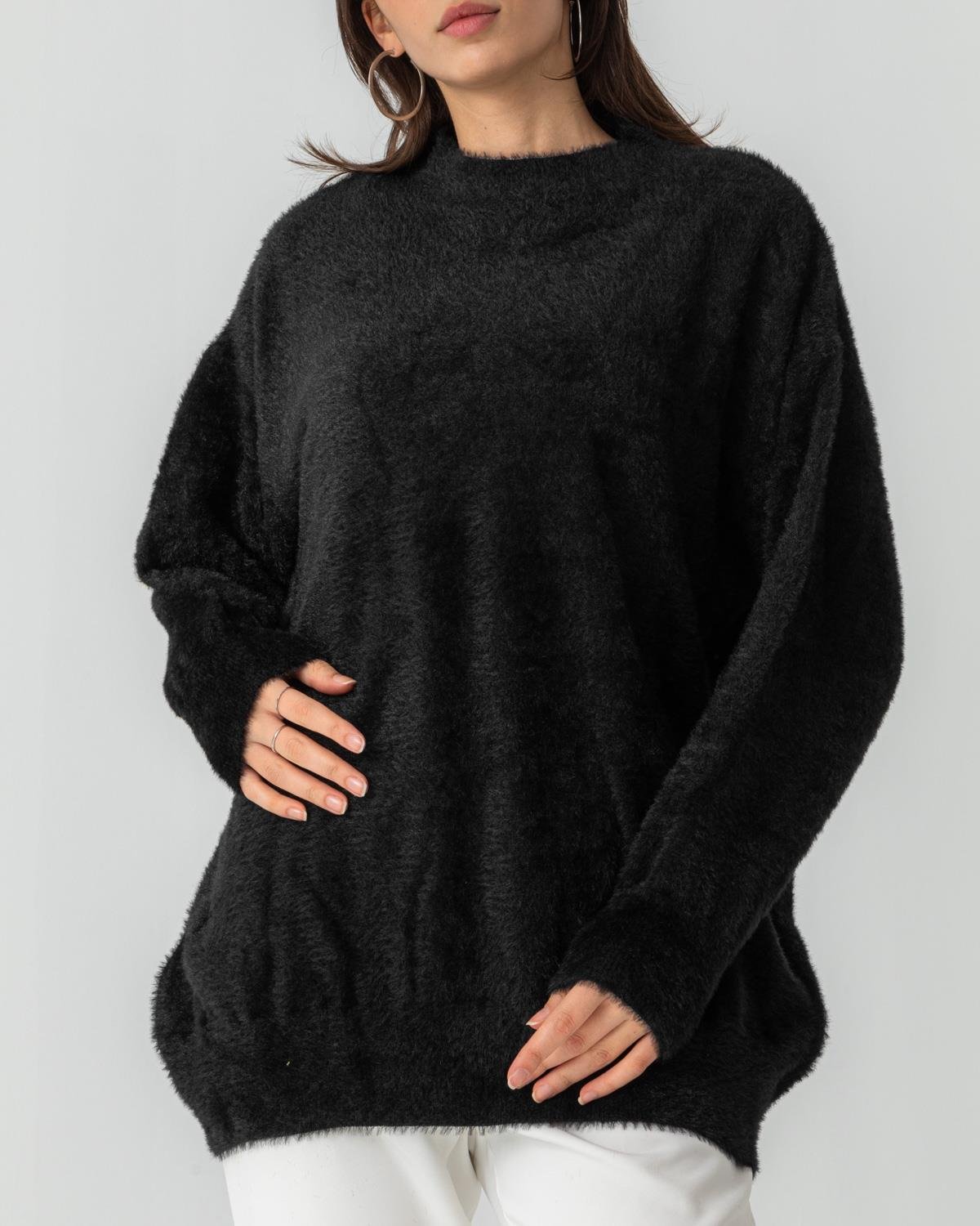 Oversize Siyah Peluş Kazak