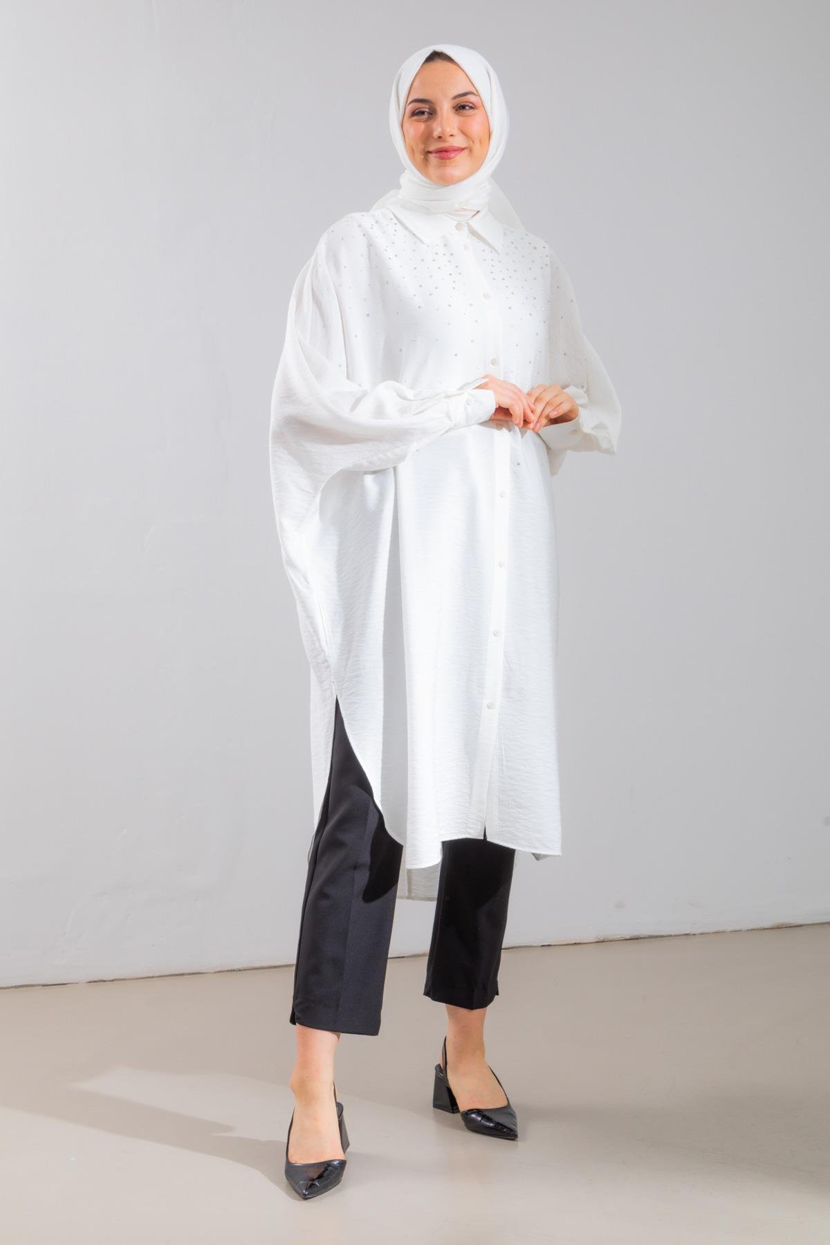 Oversize Taş İşlemeli Beyaz Uzun Tunik