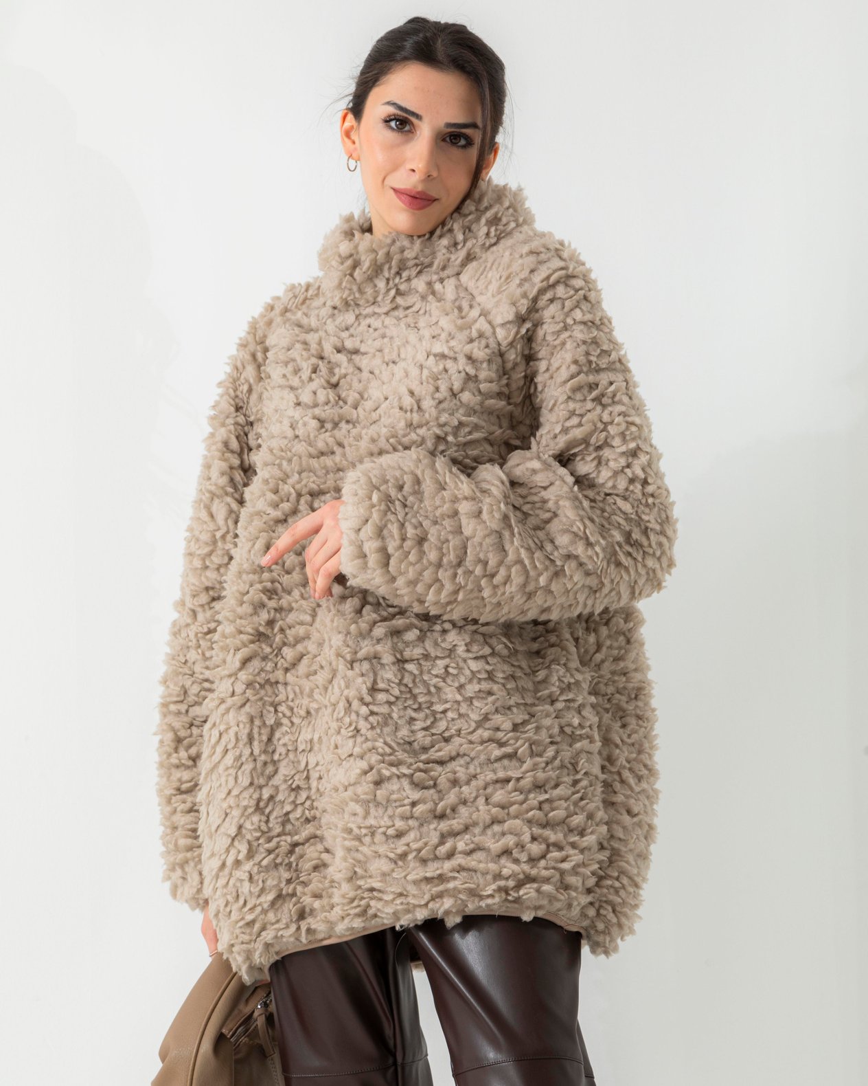 Oversize Taş Peluş Sweat
