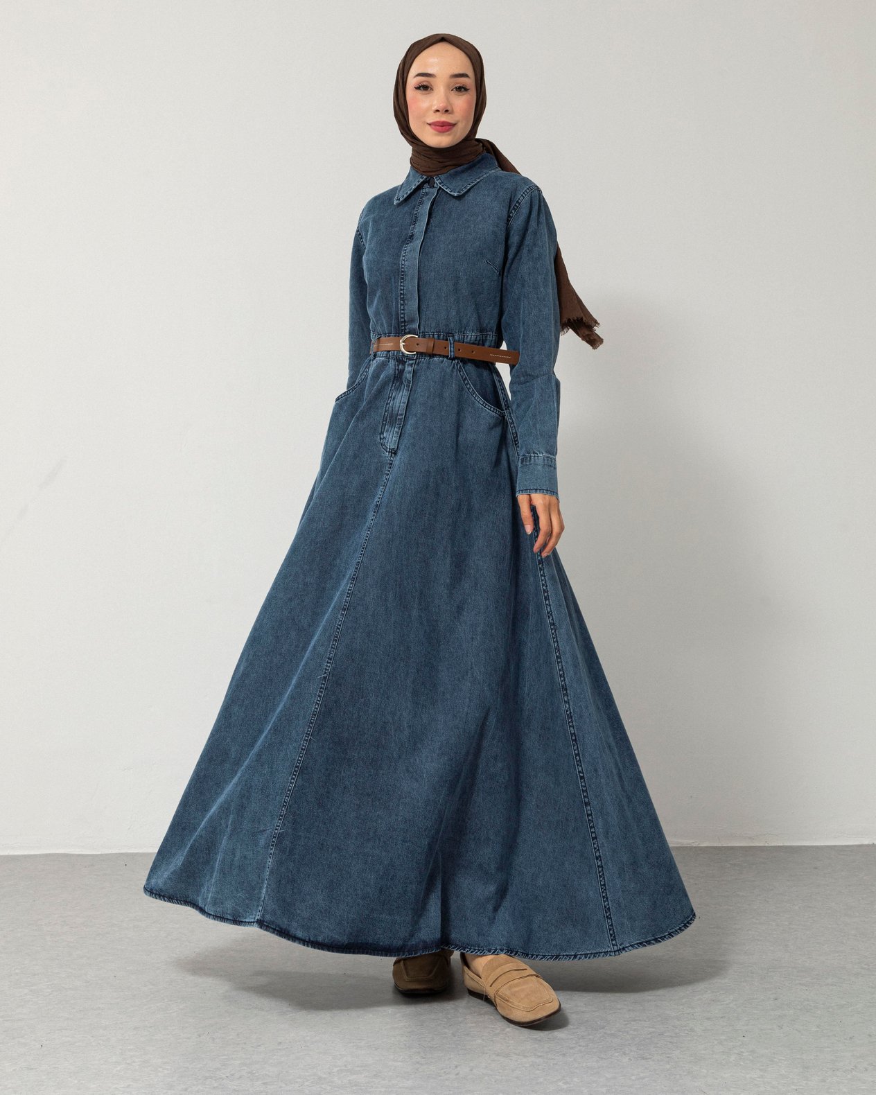 Yarım Düğmeli Kemerli Mavi Denim Elbise
