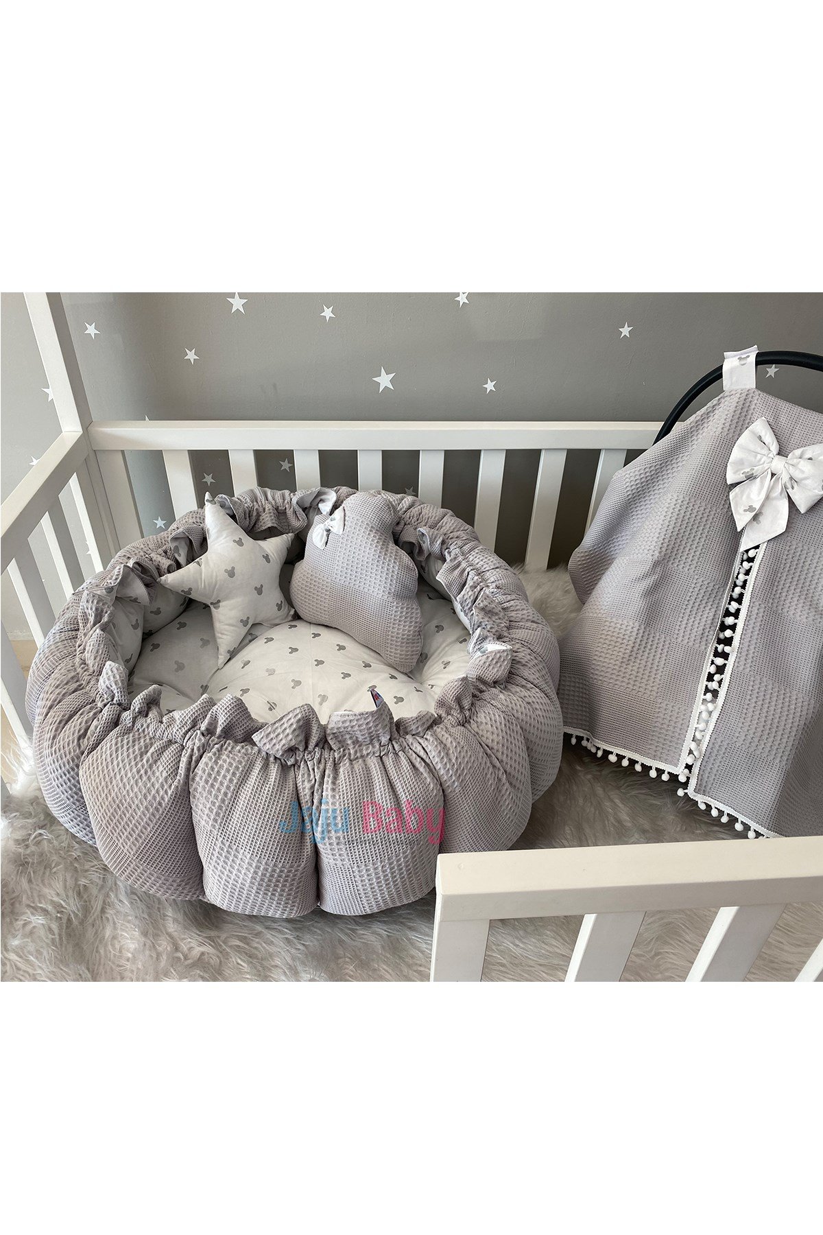 Jaju Baby Gri Pike Kumaş ve Micky Kumaş Tasarım Açılır - Kapanır Oyun Minderi ve Puset Örtüsü Set