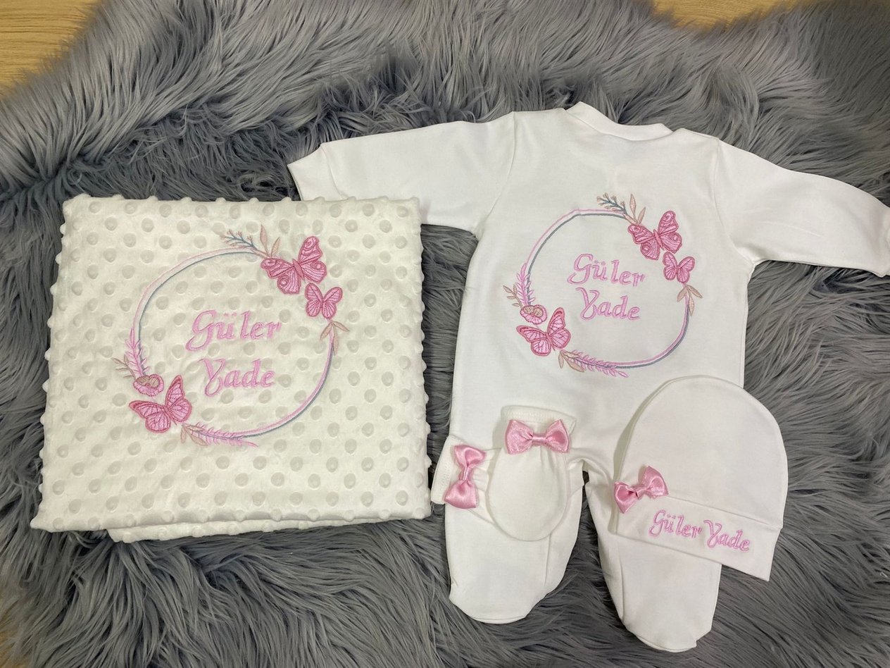 Jaju Baby Kelebek Desen ve İsim İşlemeli Bebek Tulum Set