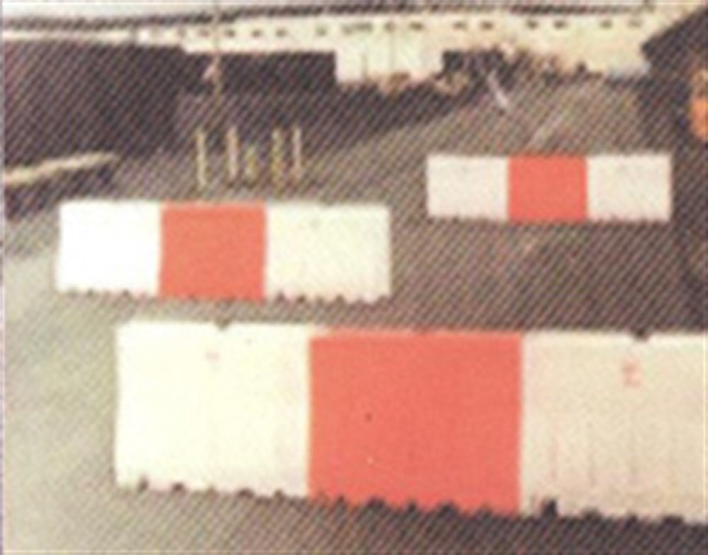 Yol Bariyeri Kırmızı 120 x 50 x 50 cm