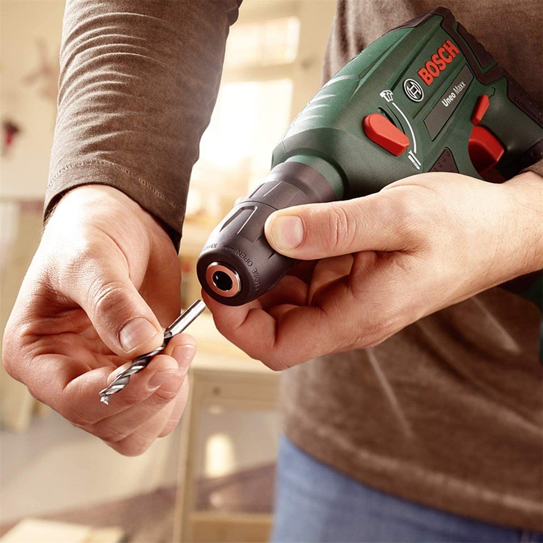 BOSCH UNEO Maxx 18 V (2,5 Ah Çift Akü) Akülü Kırıcı / Delici - 0603952327