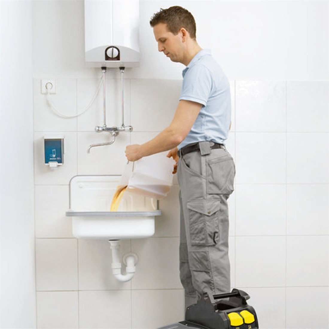 Karcher 8/1 C Koltuk Yıkama Makinesi Puzzi - 11002250