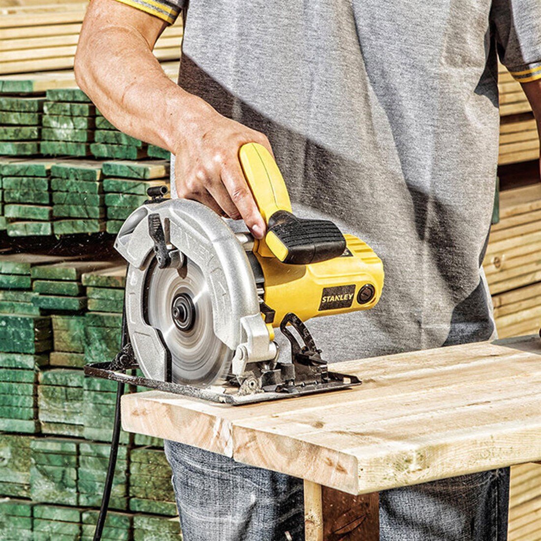 Stanley SC16D2-TR Daire Testere 1600 Watt 190 mm + 2 Testere Bıçağı
