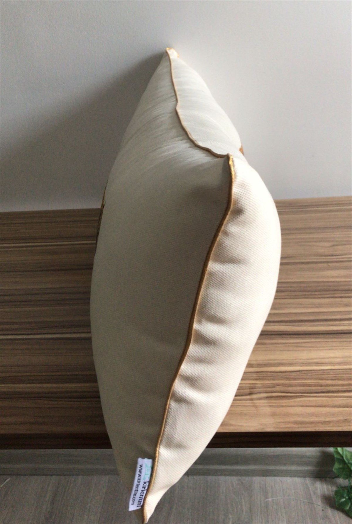 E712-8030 KREM ZEMİN KOŞAN ZEBRA
