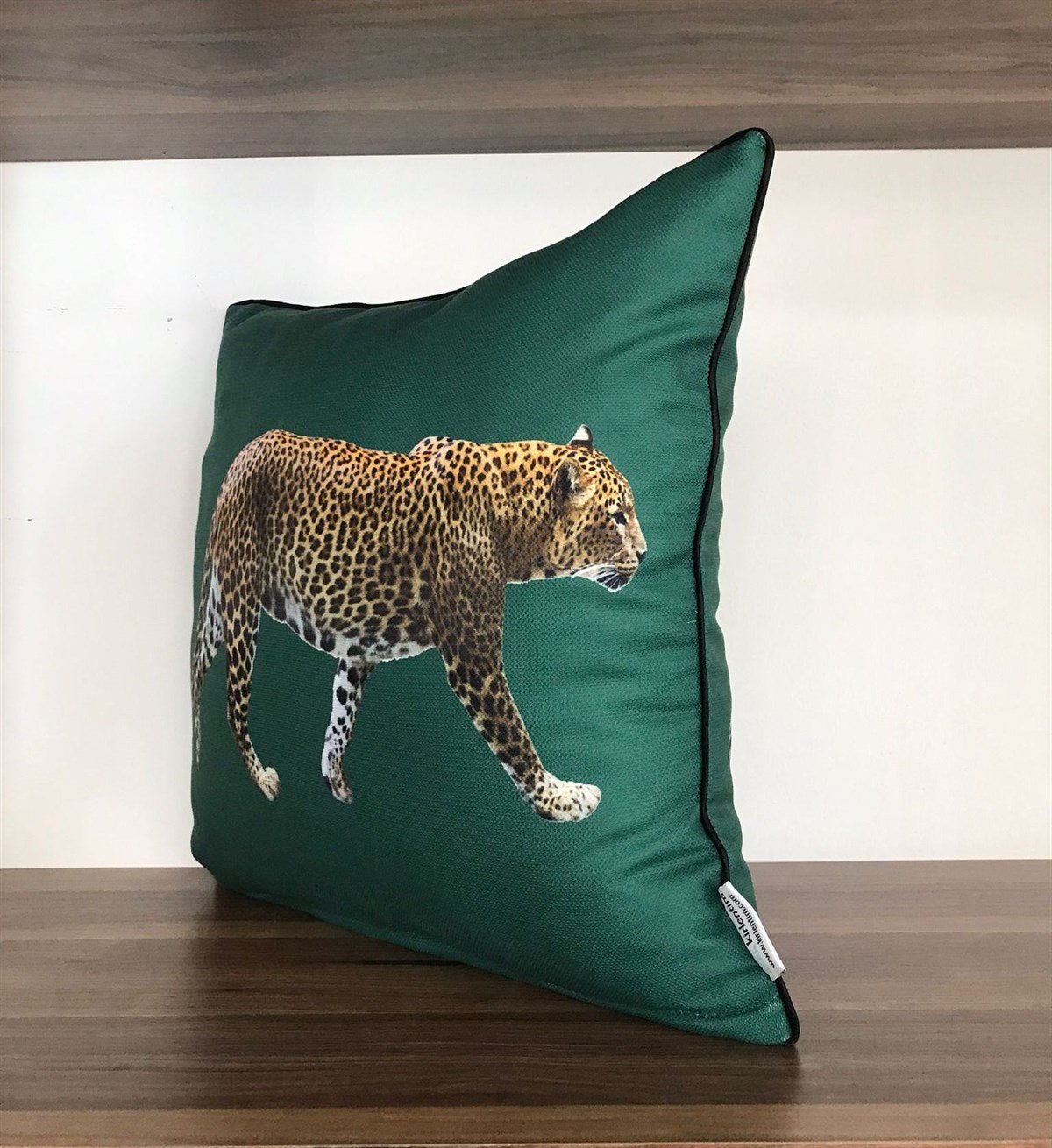 E812A YEŞİL ZEMİN SİYAH BİYELİ LEOPAR