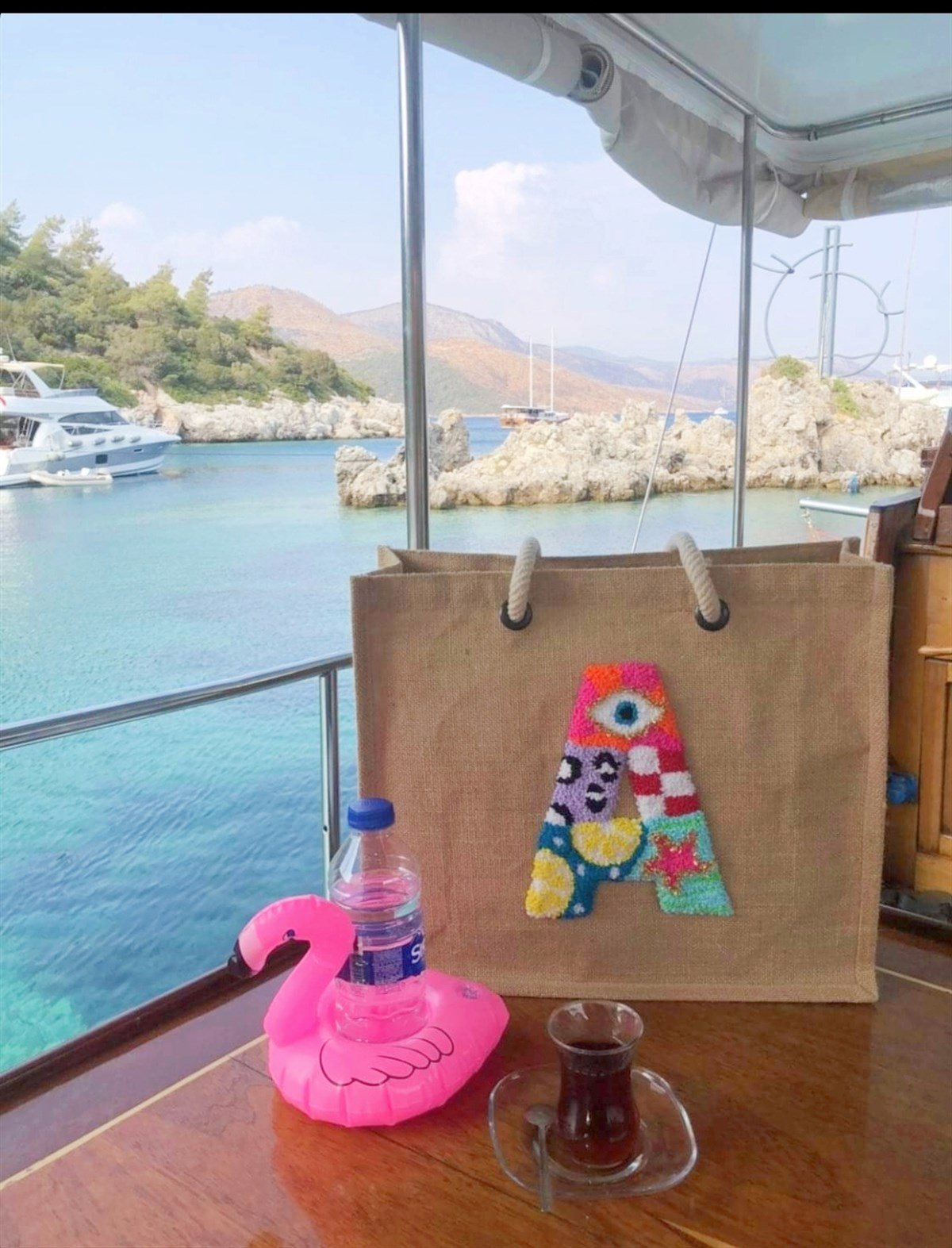 PUNCH İŞLEMELİ TEK HARFLİ PLAJ ÇANTASI