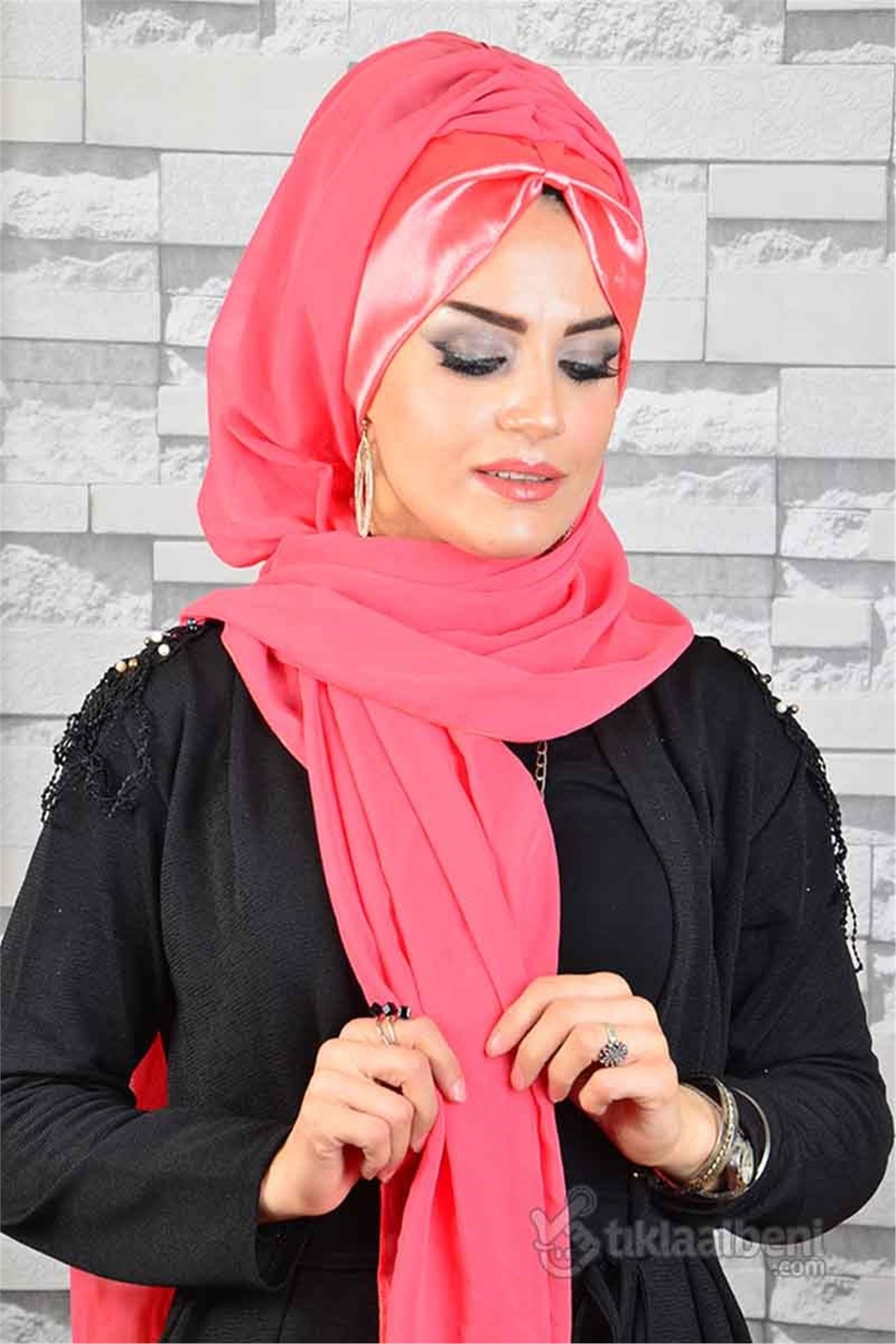 Biritli Mercan Bandana Hazır Şal bnd171