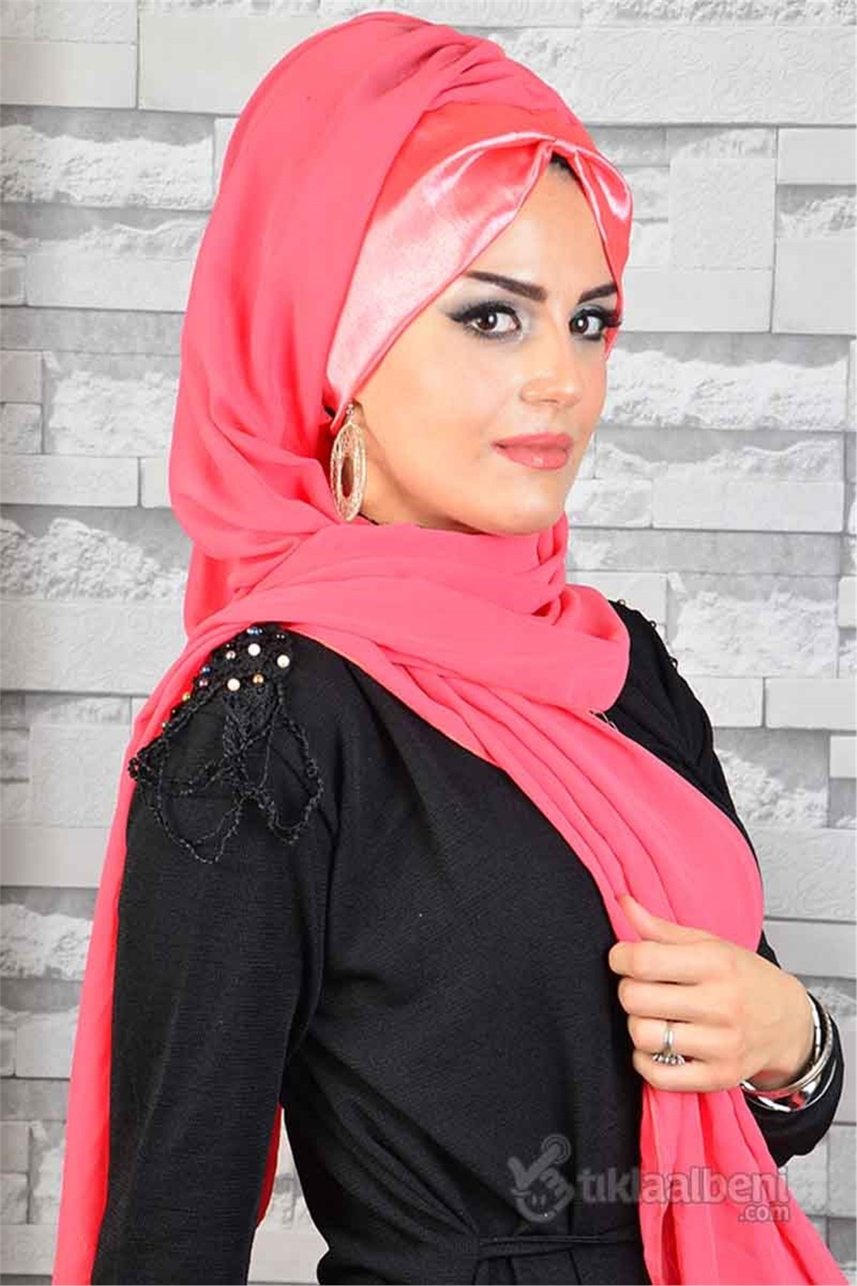 Biritli Mercan Bandana Hazır Şal bnd171