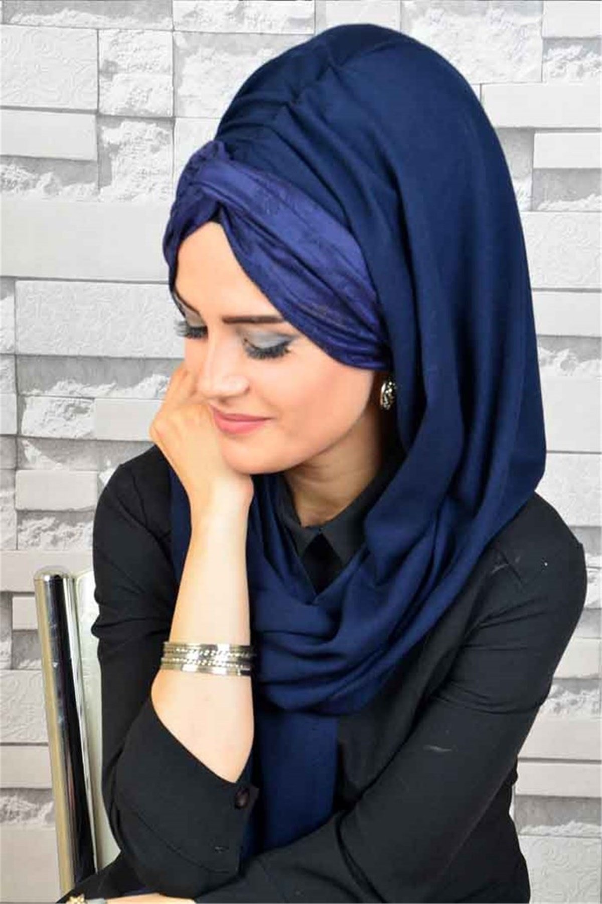Burgu Lacivert Bandana Hazır Şal BND3022