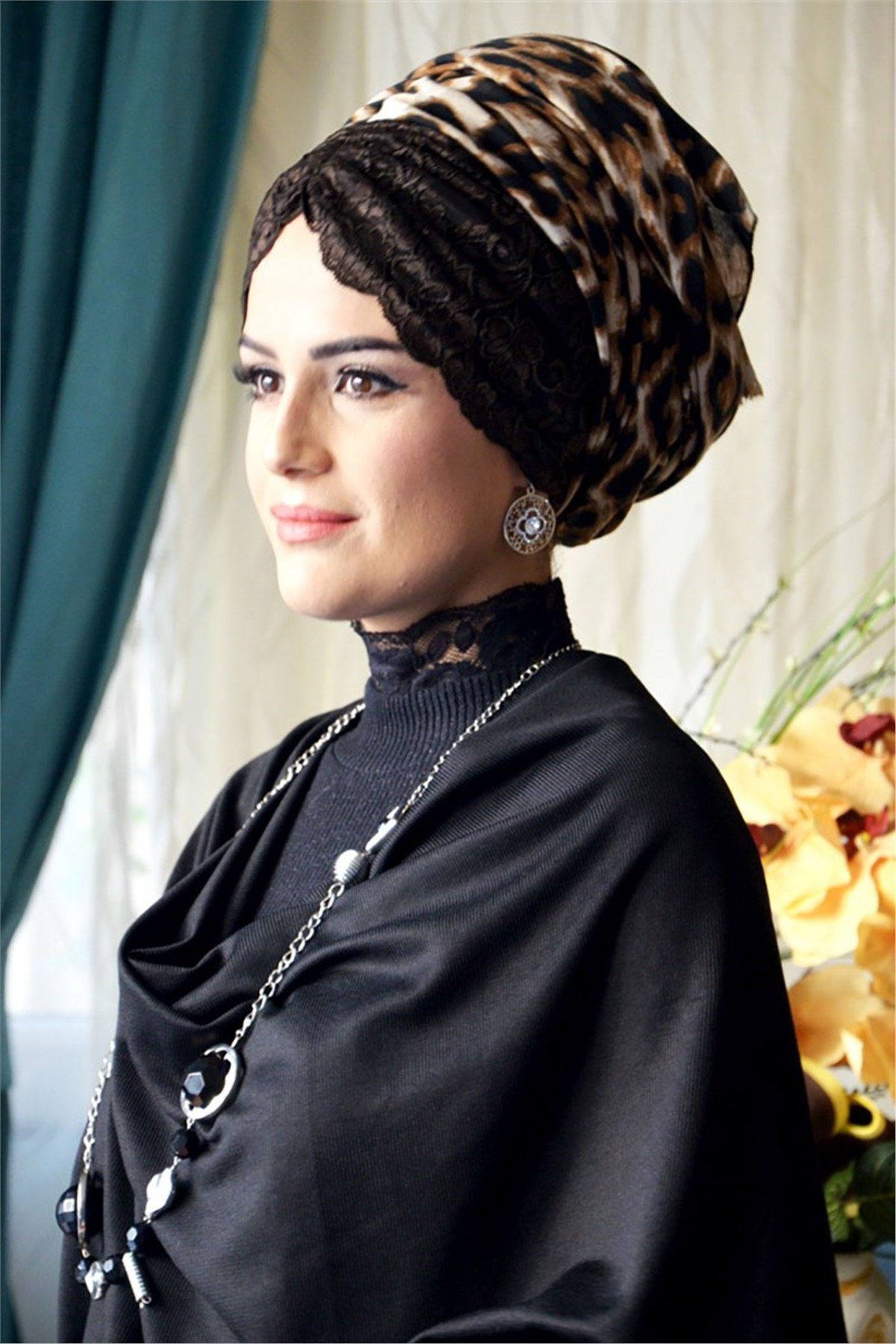 Büzgülü Leoparlı Bandana Pratik Şal BND7007