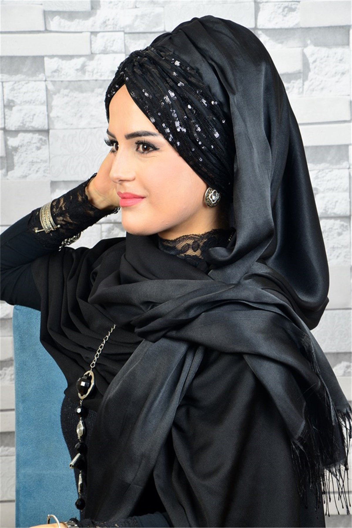 Büzgülü Siyah Bandana Pratik Şal BND6011