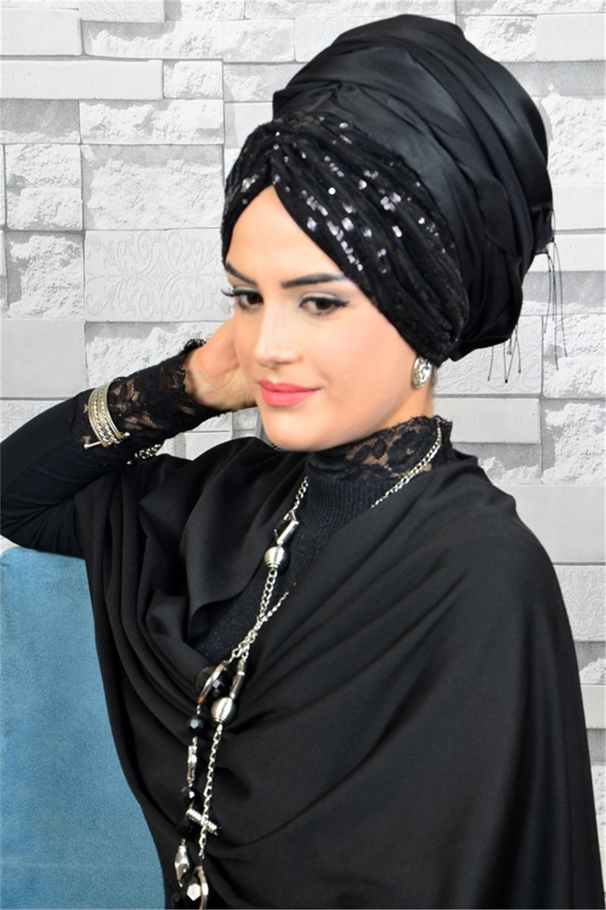 Büzgülü Siyah Bandana Pratik Şal BND6011