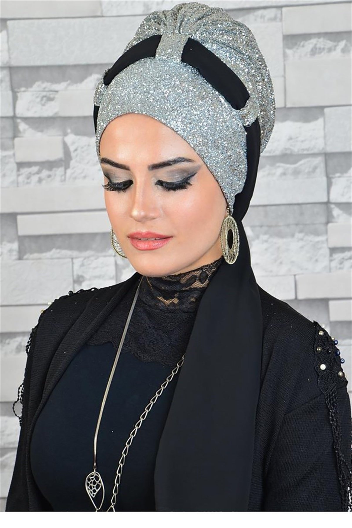 Gümüş Simli Fularlı Bone bna029 Siyah Detaylı