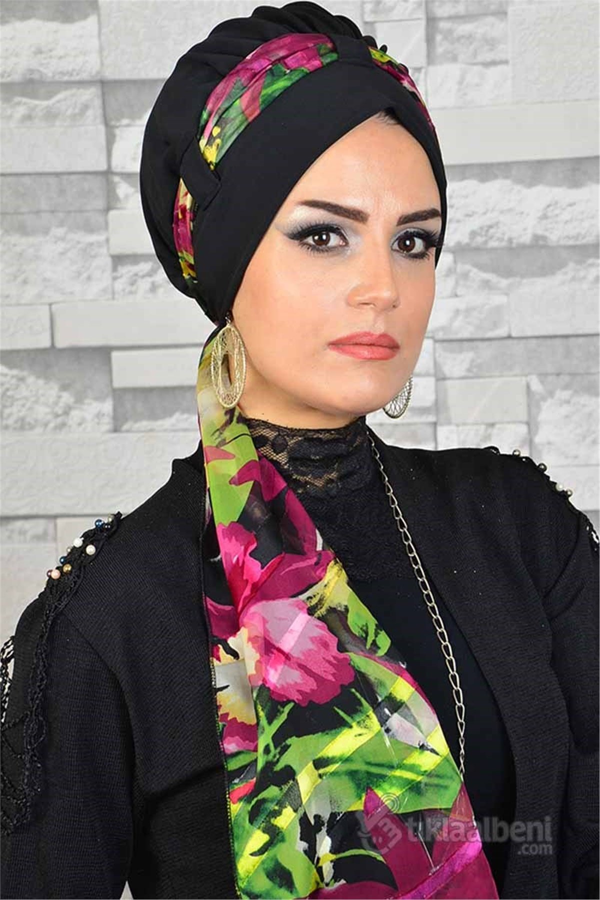 Hazır Fularlı Siyah Eşarp Pratik Bone tb2015