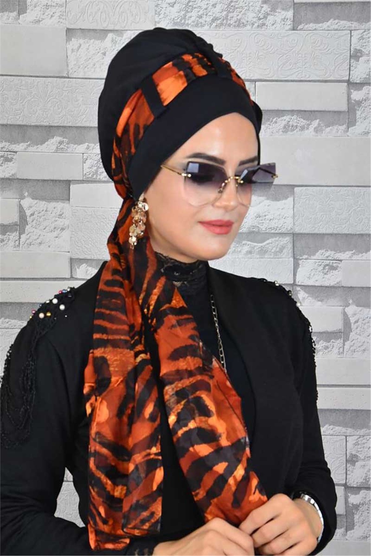 Kiremit Ve Siyah Desenli t13708