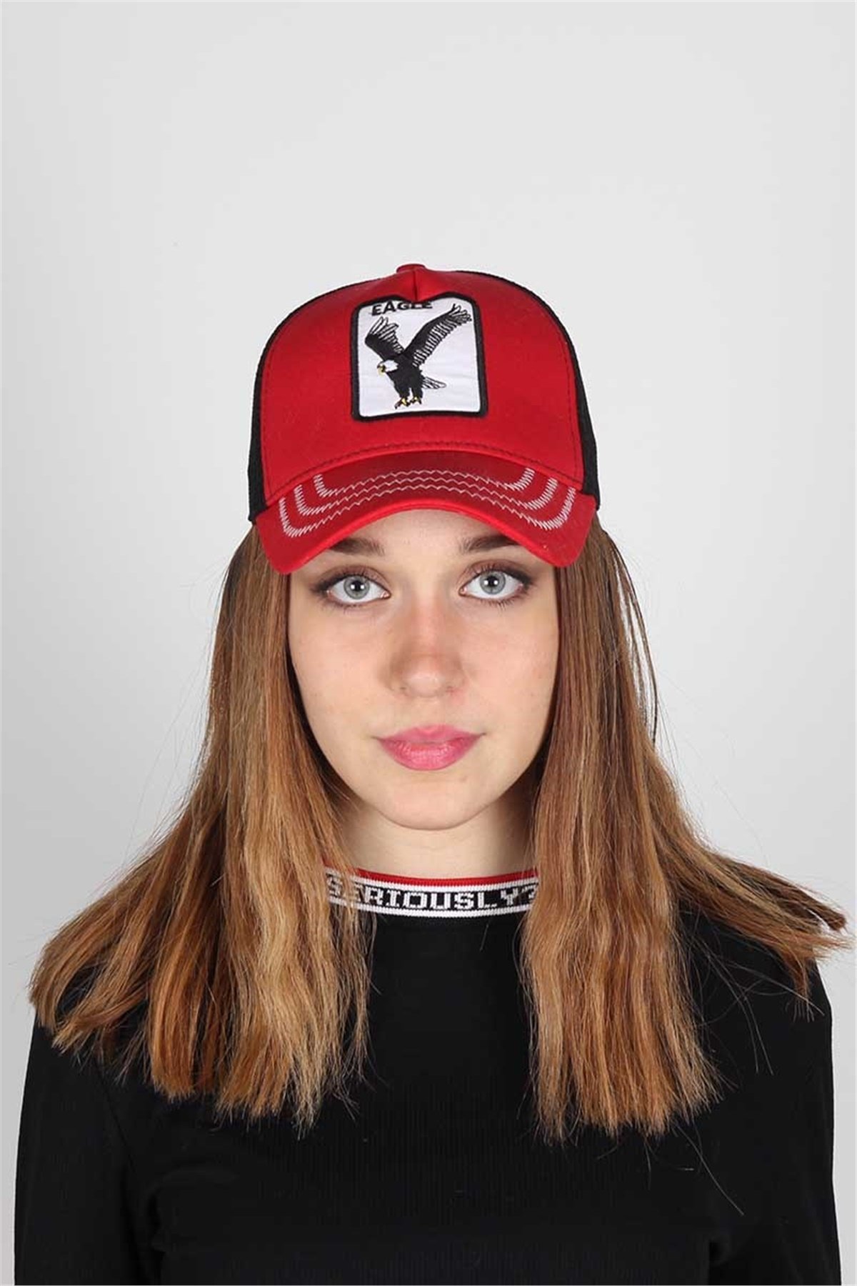 Kırmızı Kartal Desenli Şapka S1155-6