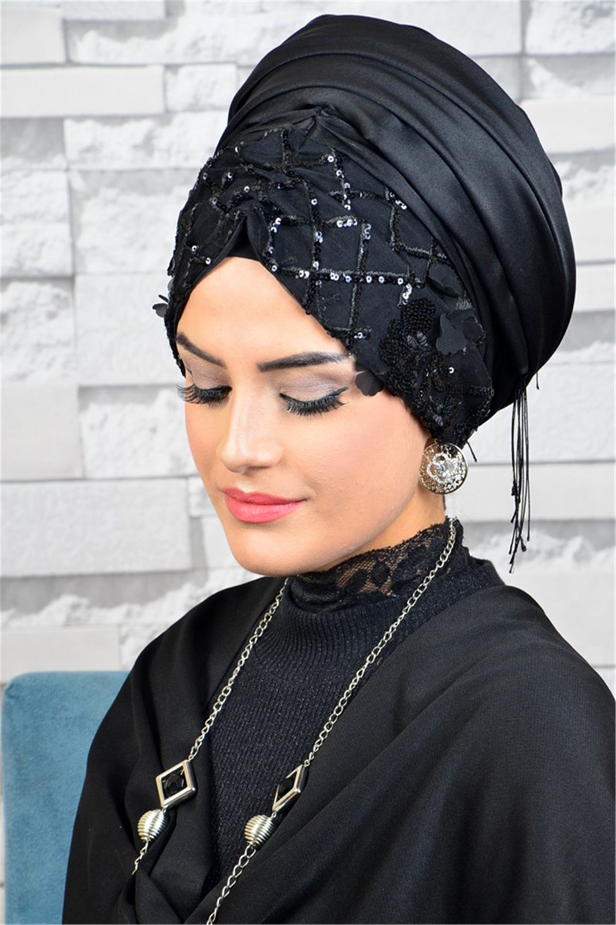 Payetli Siyah Bandana Pratik Şal BND6013