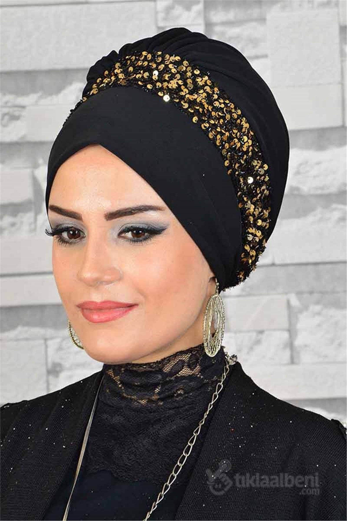 Pul Detaylı Siyah Gold Abiye Tesettür Bone bna022